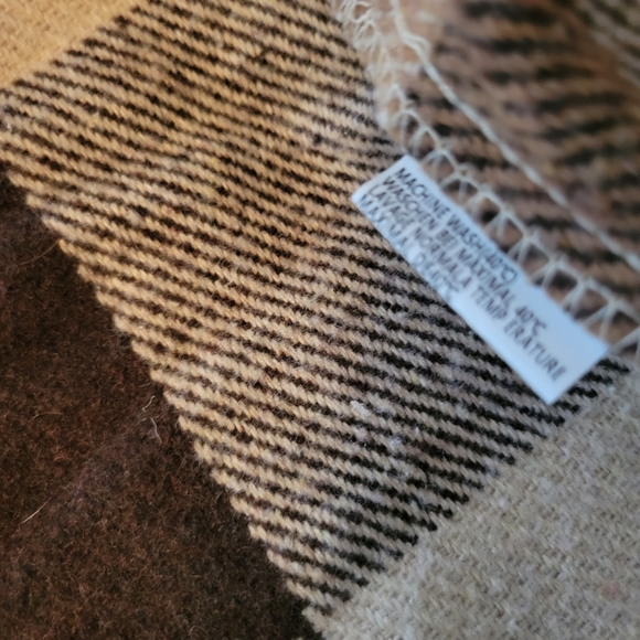 Womens Shacket - Picture 7 of 10